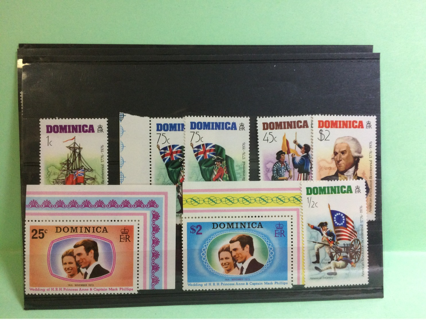 Lot timbres oblitérés + neufs +surcharge Pays Monde voir photos