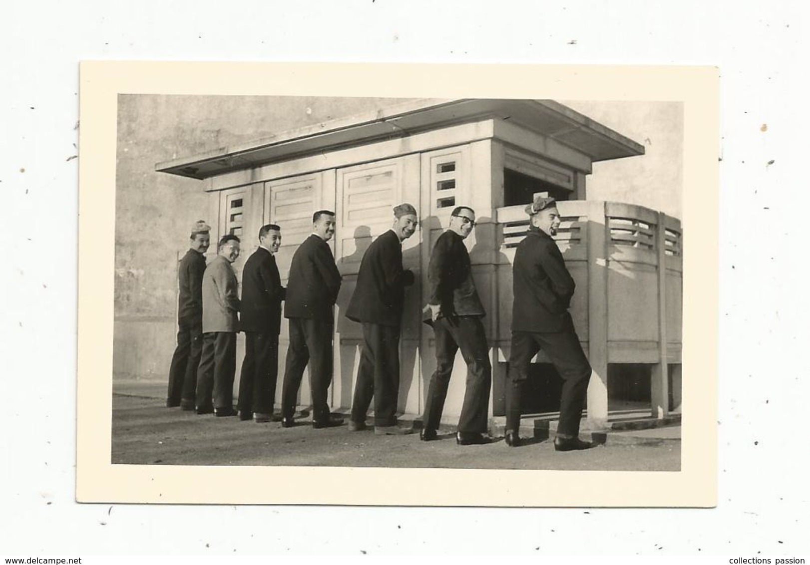 Photographie , SAINT BRIEUC , Humour , Concours Au "Pissotière" ,  1962 - Orte