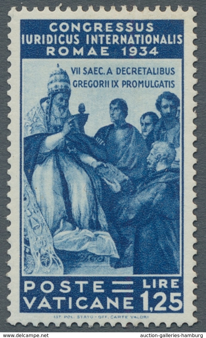 Vatikan: 1929-1987ca, kplt. postfrische Sammlung mit Paket-u.Portomarken in 2 Safe Alben plus 5 Jahr