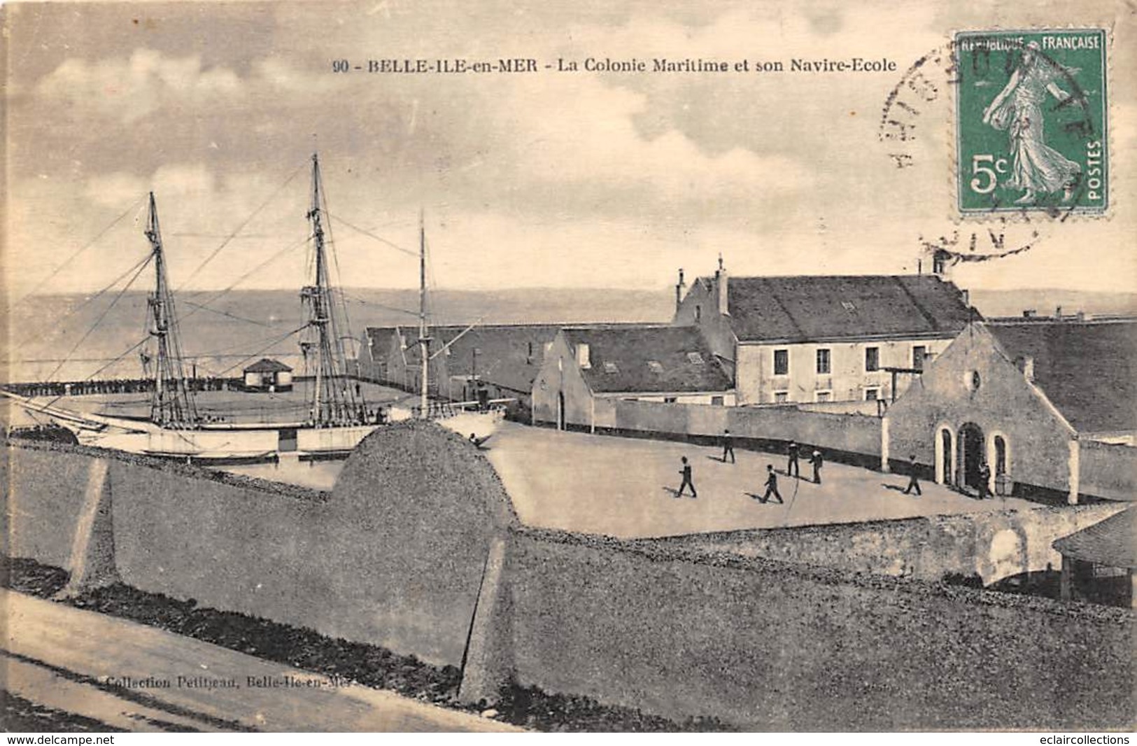 Belle Ile En Mer       56      Le Palais. La Colonie Maritime Et Son Navire école      (voir Scan) - Belle Ile En Mer