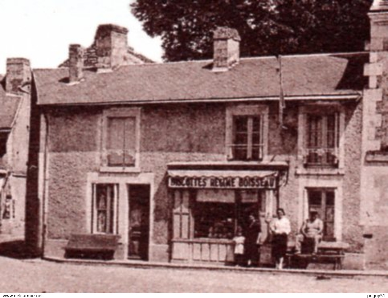 86. Saint-Gervais Les Trois Clochers. Place De La Liberté. Hôtel Et Café Du Commerce Chérigny. Biscottes Régime Boisseau - Saint Gervais Les Trois Clochers