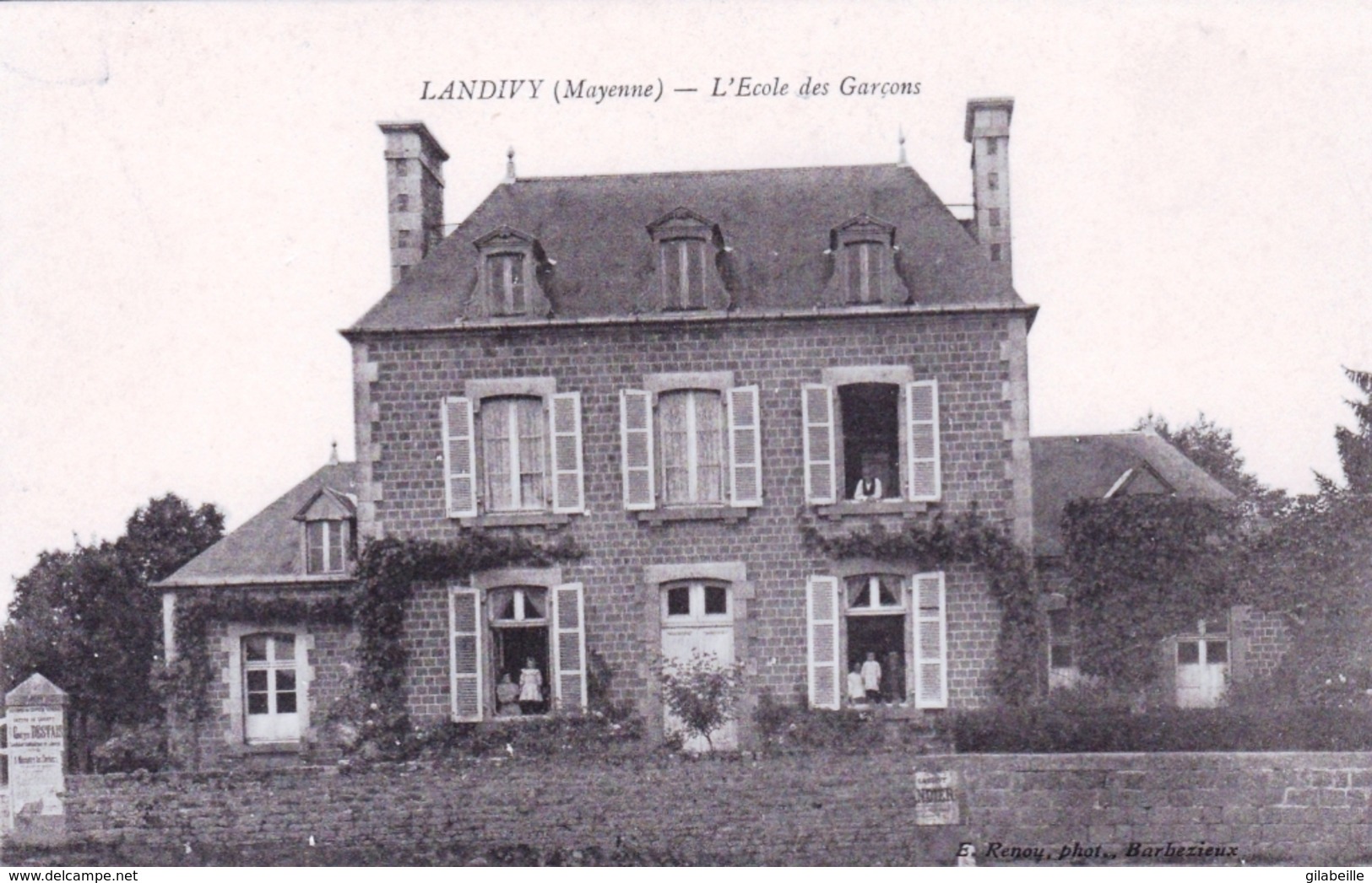 53 - Mayenne - LANDIVY - Ecole Des Garcons - Autres & Non Classés