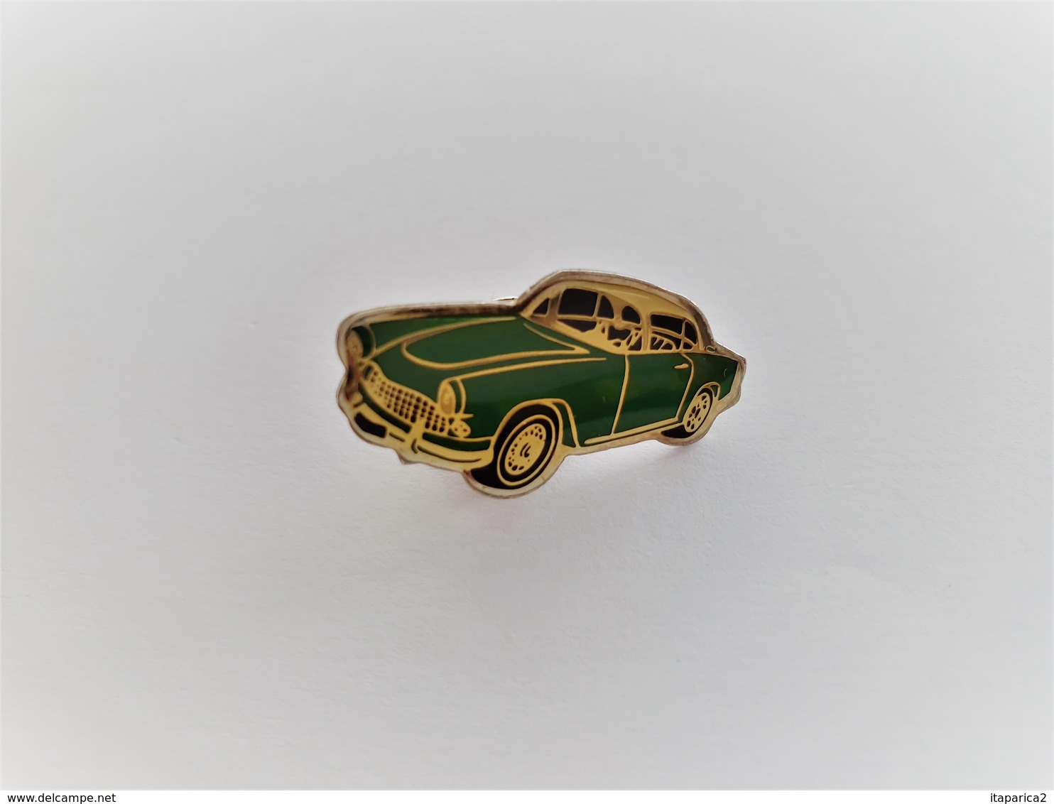 PINS AUTOMOBILE VERTE JAGUAR ?/ Signé Cec Id Premier /  Base Dorée / 33NAT - Jaguar