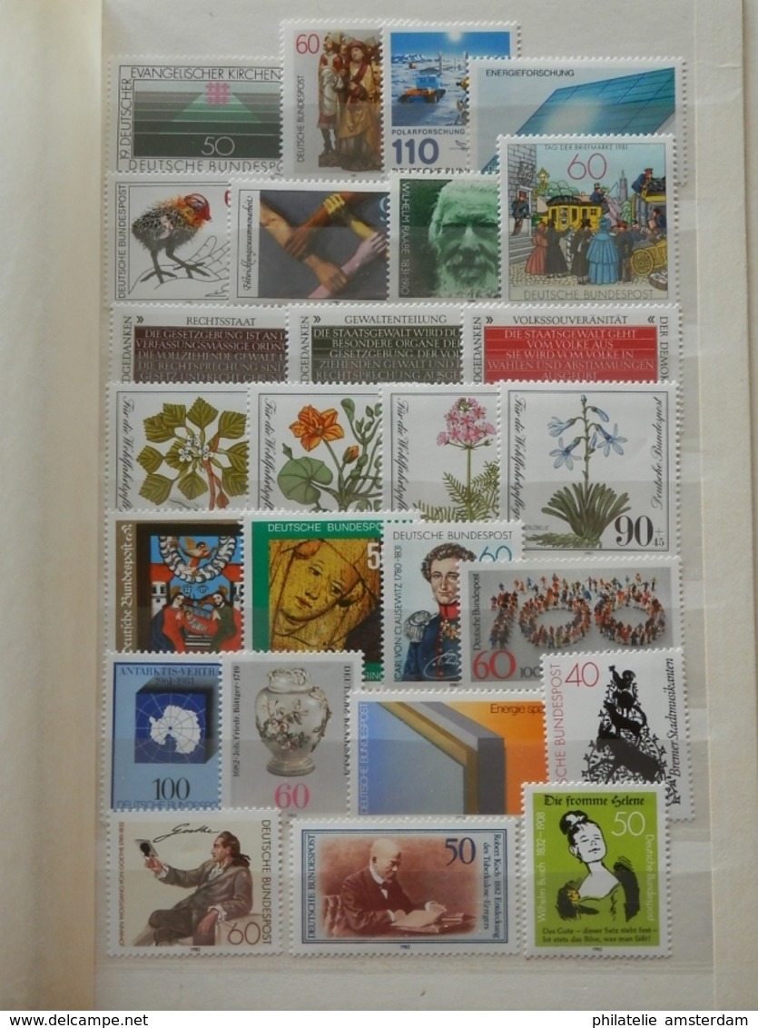 WEST GERMANY 1978-1990 - MNH collection in stockbook