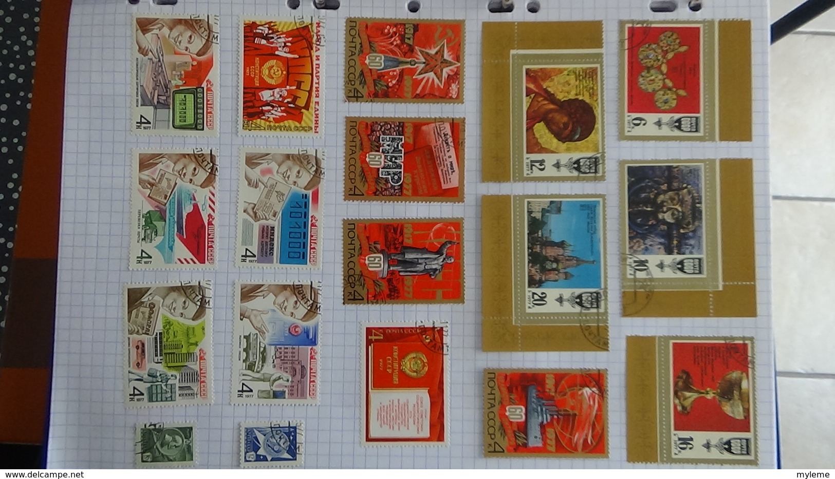 B384 Collection Timbres Oblitérés Et Environ 200 Blocs D'URSS. A Saisir !!! - Verzamelingen (in Albums)