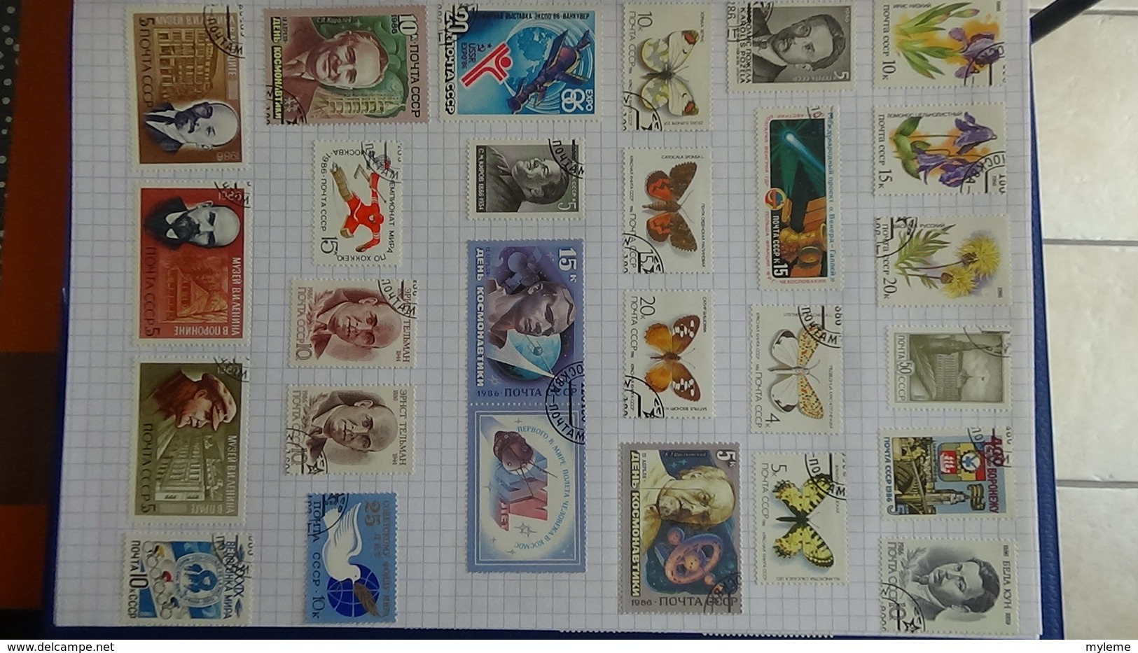 B384 Collection timbres oblitérés et environ 200 blocs d'URSS. A saisir !!!