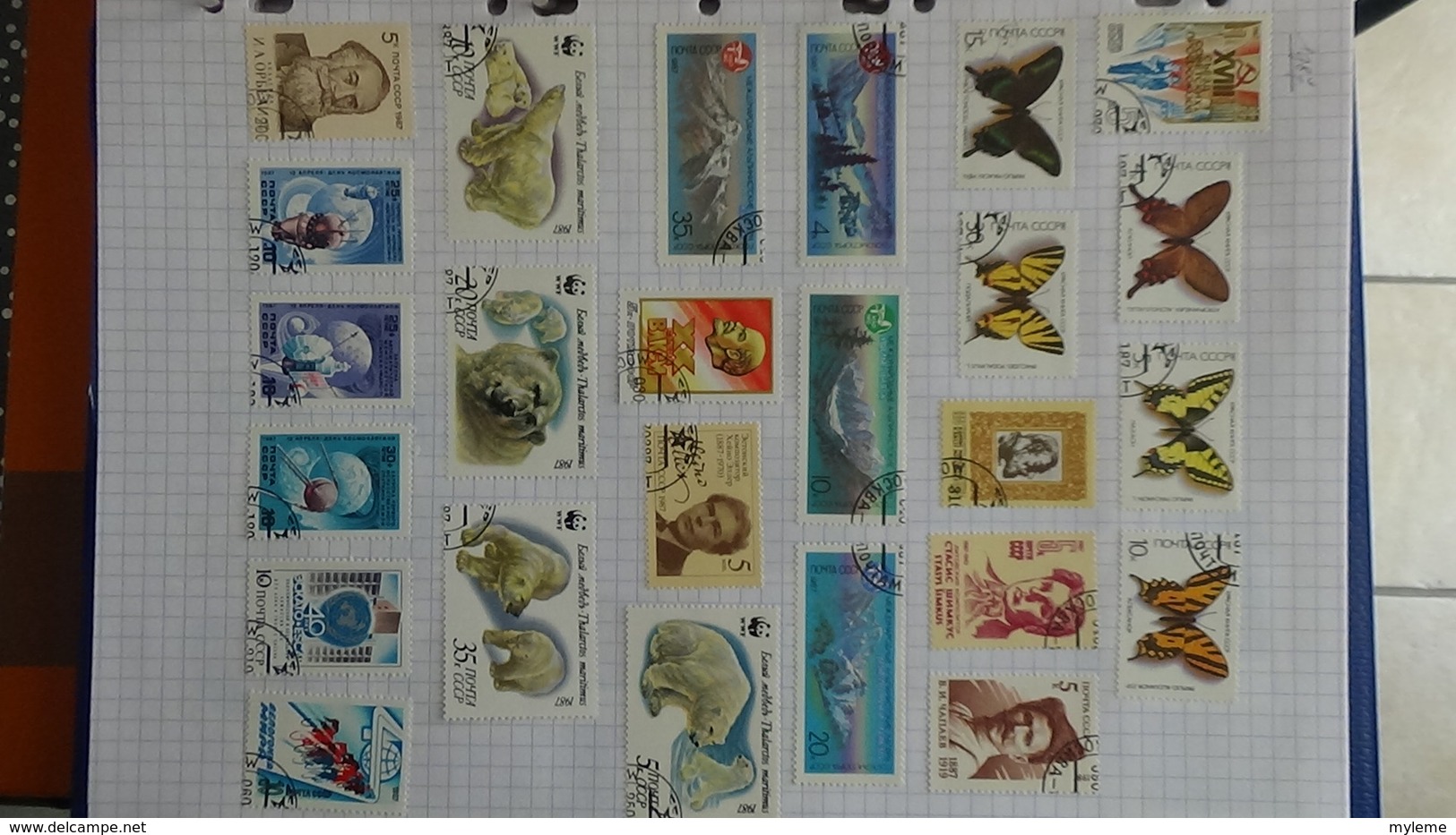 B384 Collection timbres oblitérés et environ 200 blocs d'URSS. A saisir !!!