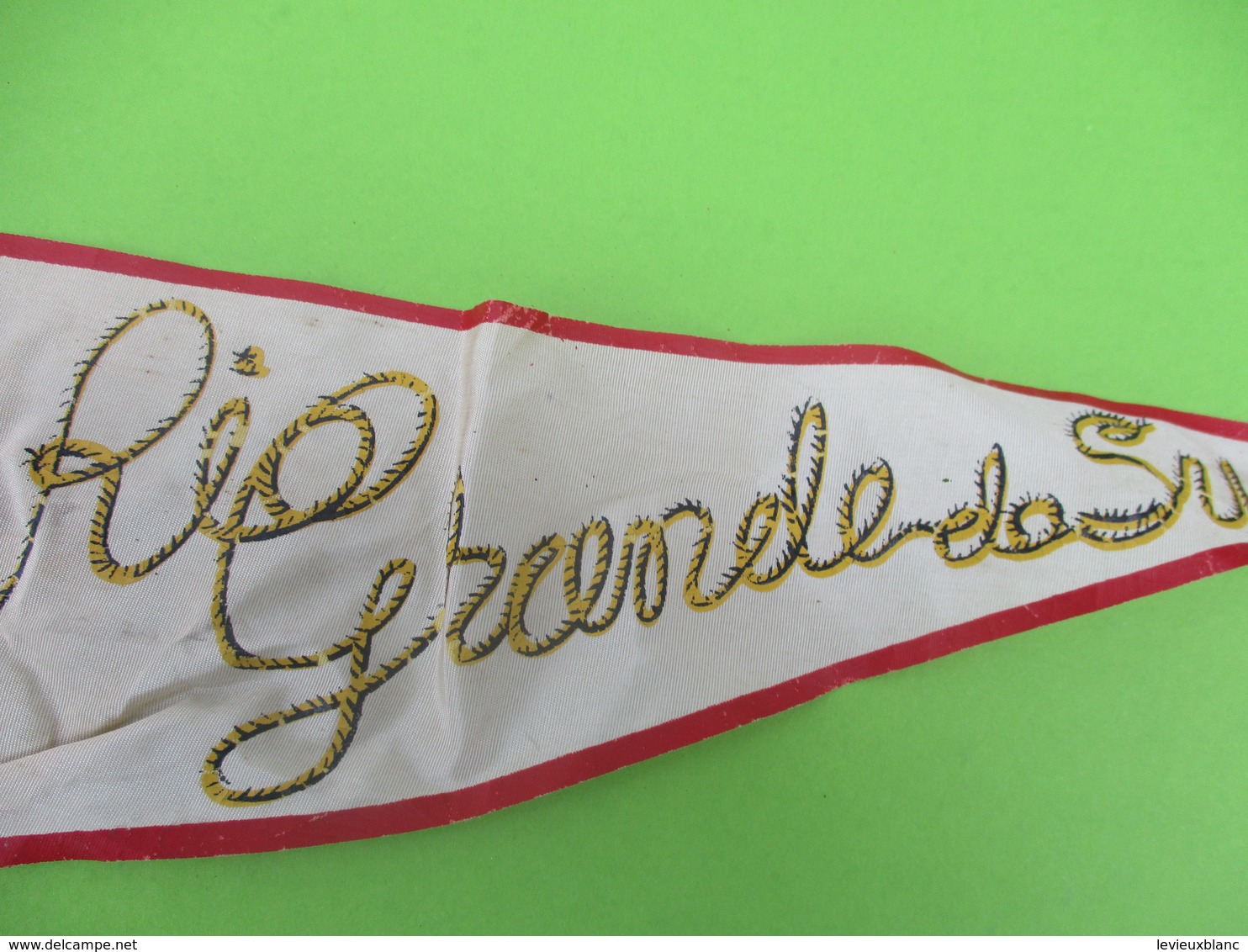 Grand Drapeau   Souvenir / Ancien /BRESIL/ Rio Grande Do Sul / Années 1950   DFA27 - Autres & Non Classés