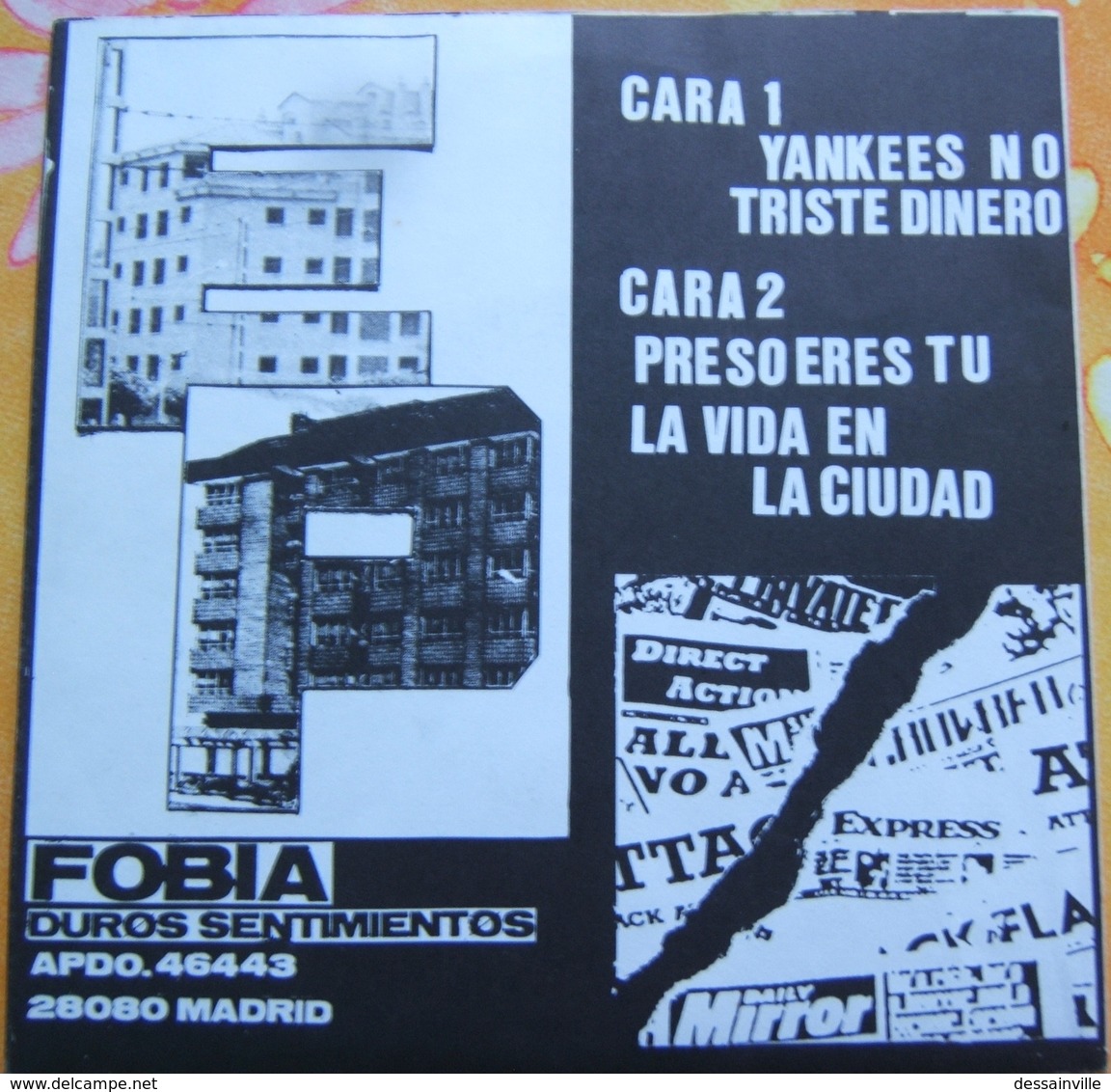 45 Tours PUNK ESPAÑA - ESCANDALO PUBLIKO - LA VIDA EN LA CIUDAD - Pochette Poster - RARO - Punk