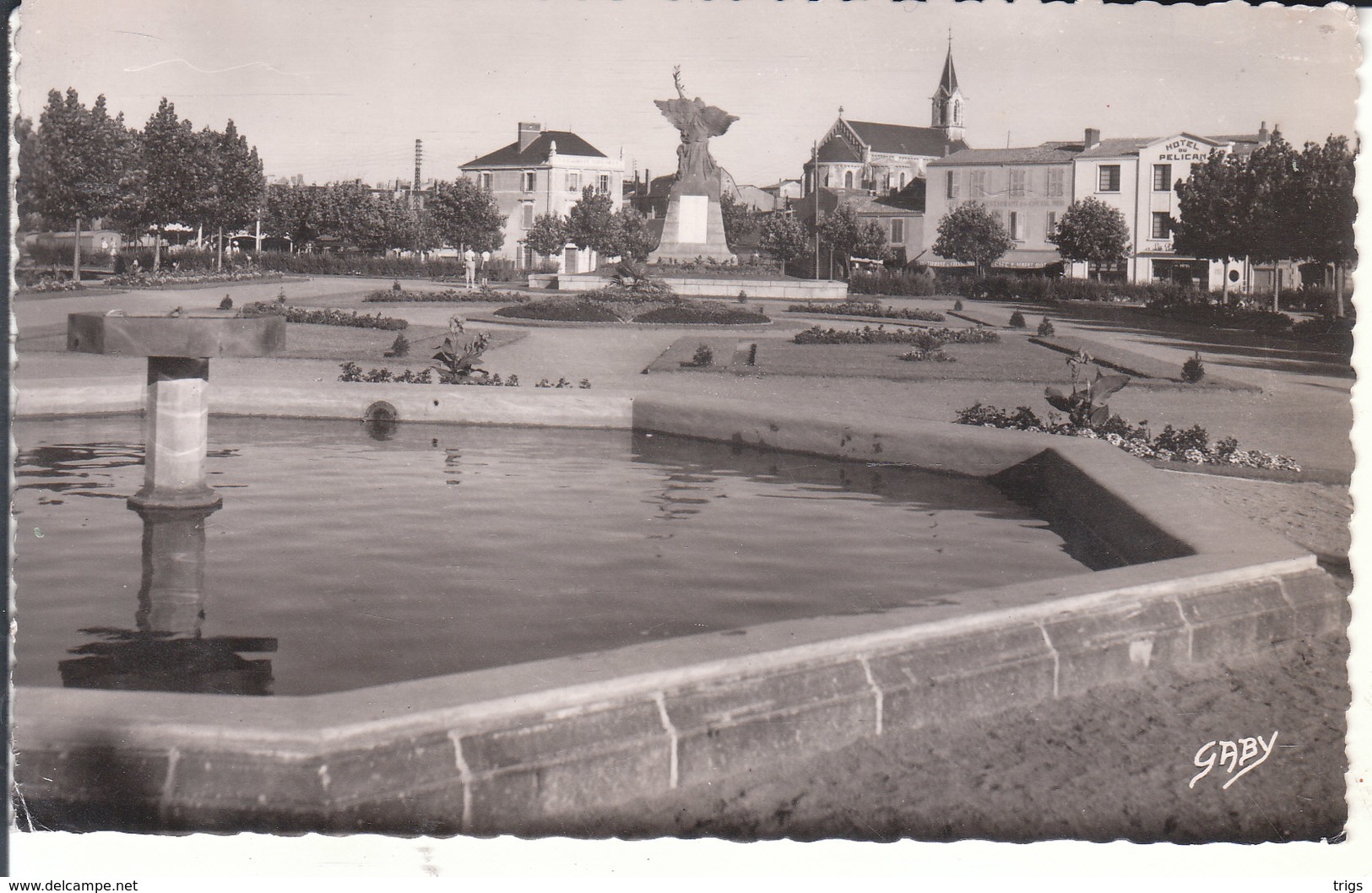 Les Sables D'Olonne - Place De La Liberté - Sables D'Olonne