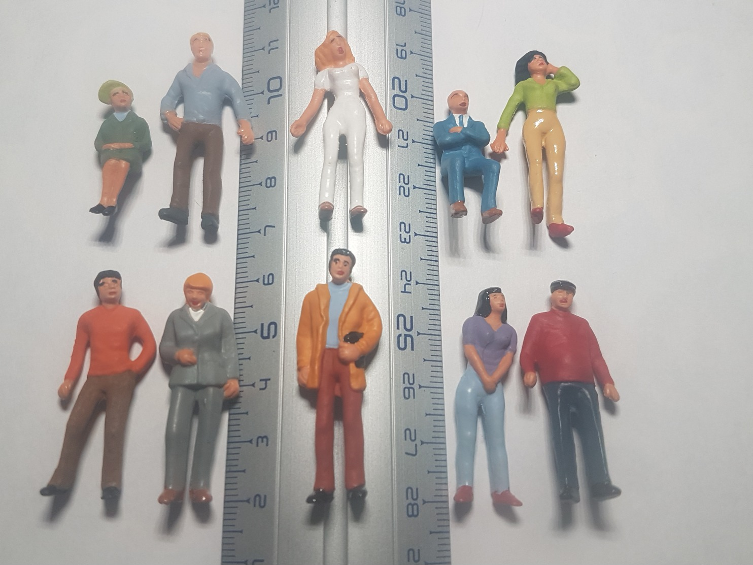 Lots 10 Personnages 1/43eme Pour Miniatures Dioramas 1/43eme - Figurines