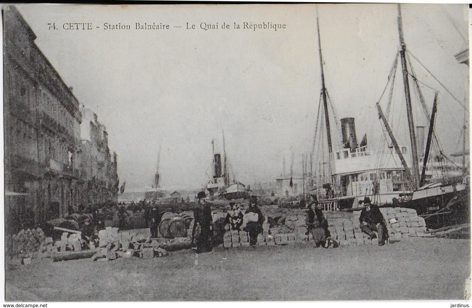 SETE ( Station Balnéaire ) :Le Quai De La République- Marchandises Et Passagers - Sete (Cette)