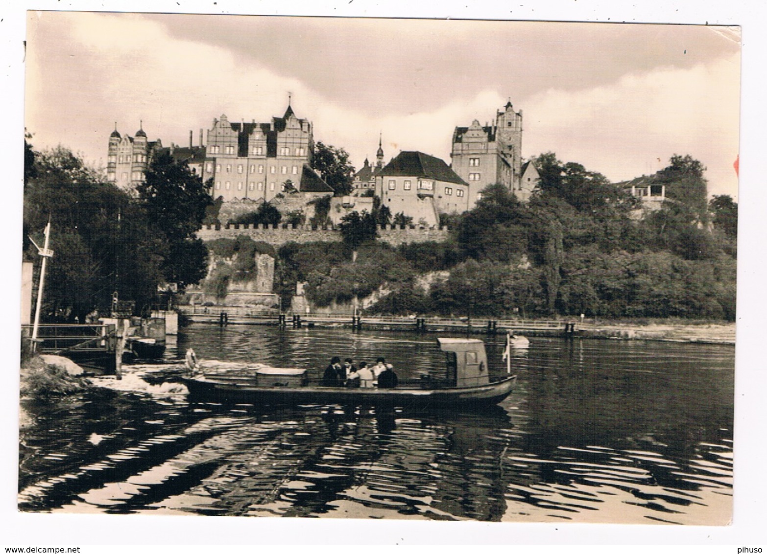 D-10506   BERNBURG : Fähre Und Ehem. Schloss ( Ferry ) - Bernburg (Saale)