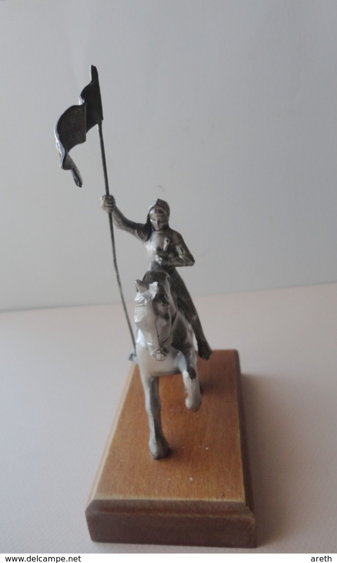 Statuette JEANNE D'ARC à Cheval - Régule ? - Autres & Non Classés