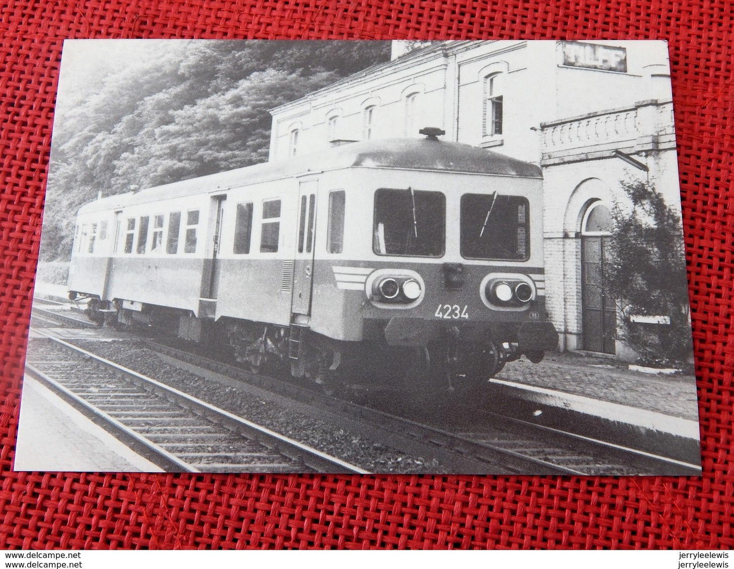 TILFF  - SNCB -  Autorail Série 42  -  (Collection F. Beckers) - Stations With Trains