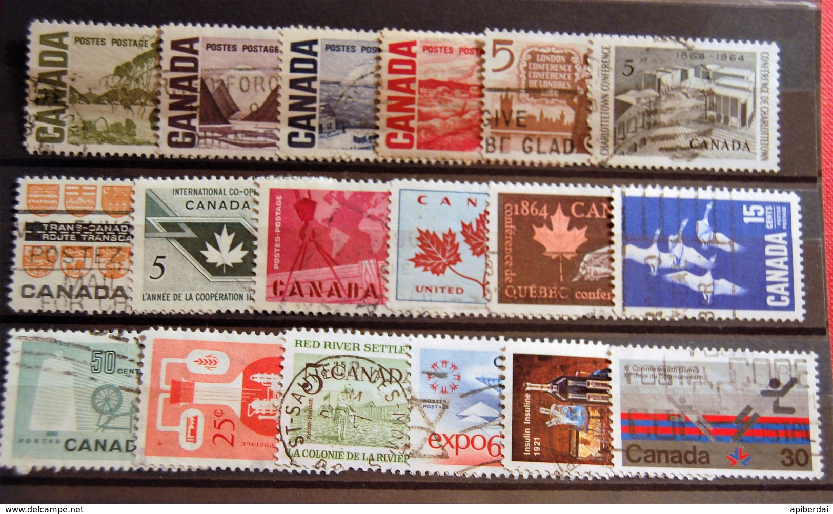 Canada - 36 Differents Stamps Used - Collections