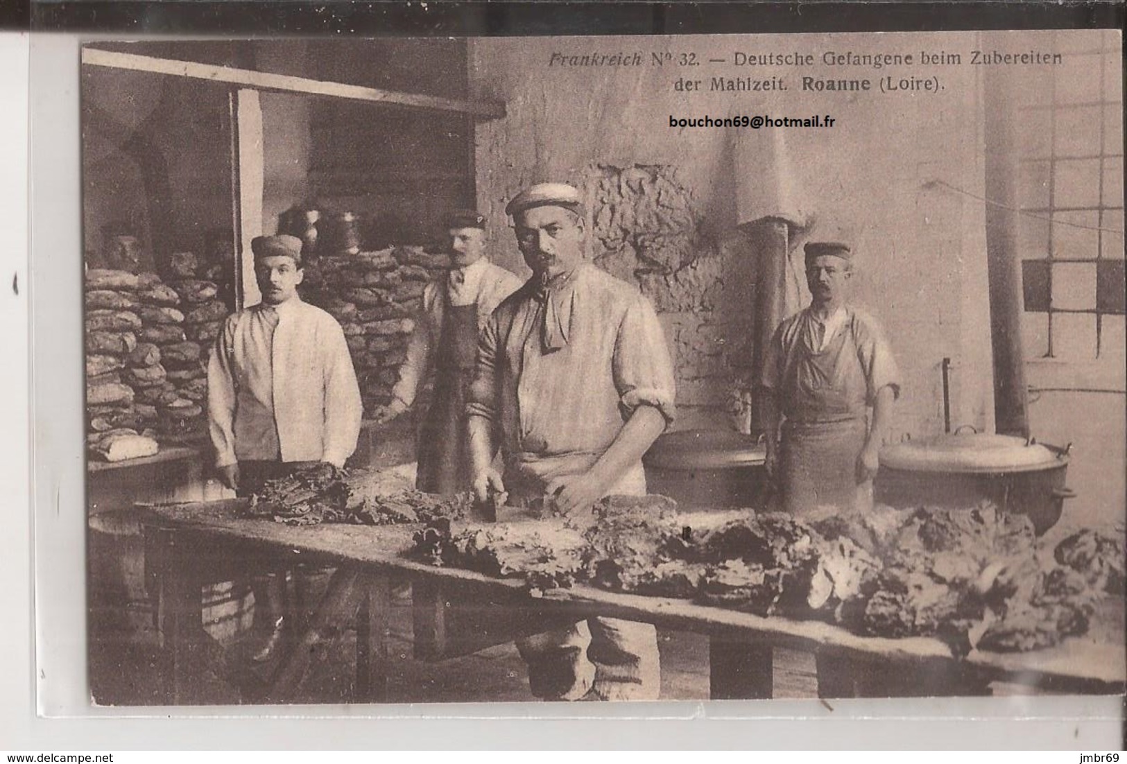 42 Roanne Preparation Du Repas Deutsche Gefangene Beim Zubereiten Der Mahlzeit Cuisine Cuisinier - Roanne