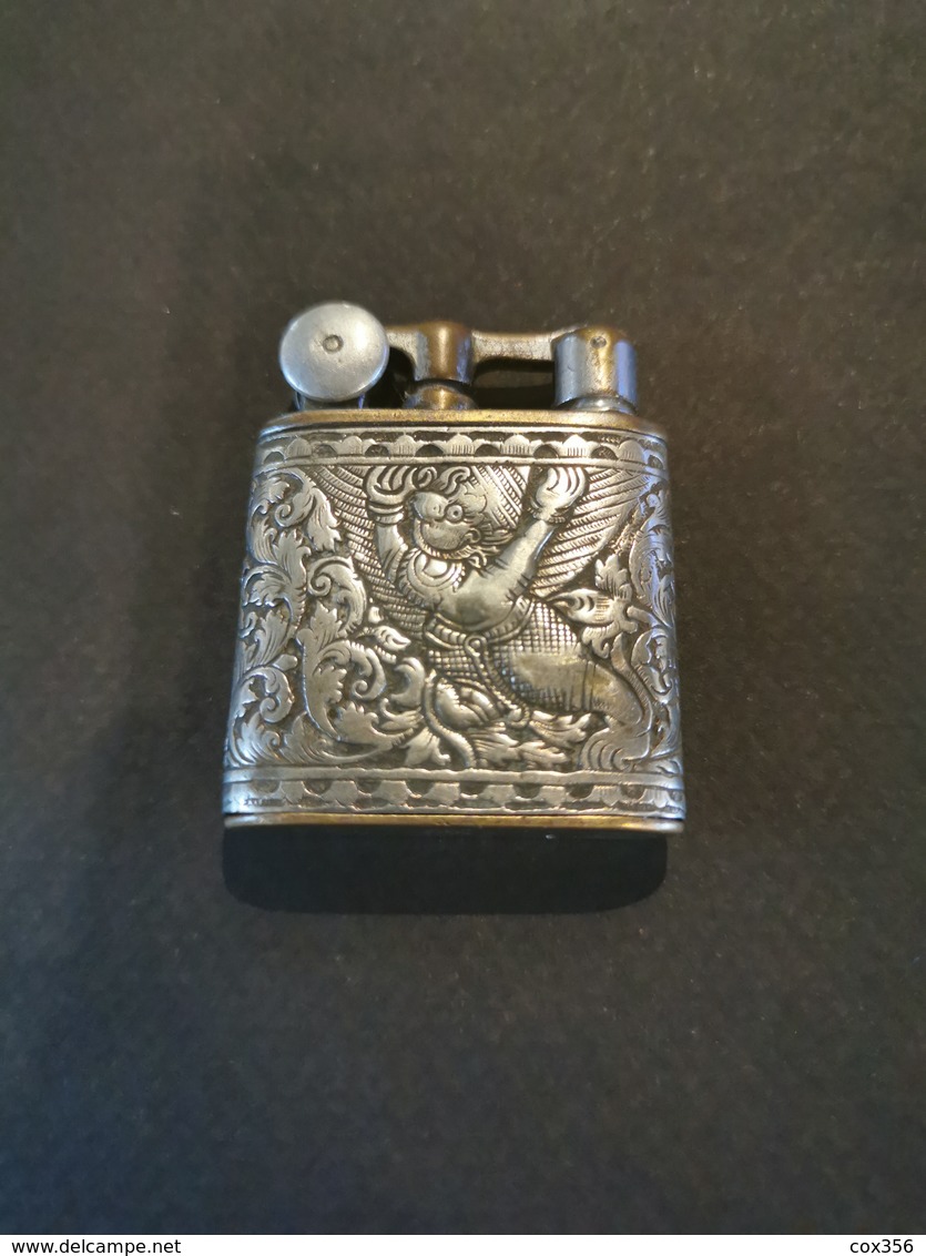 Briquet MYON. INDOCHINE Argent Et Laiton - Other & Unclassified