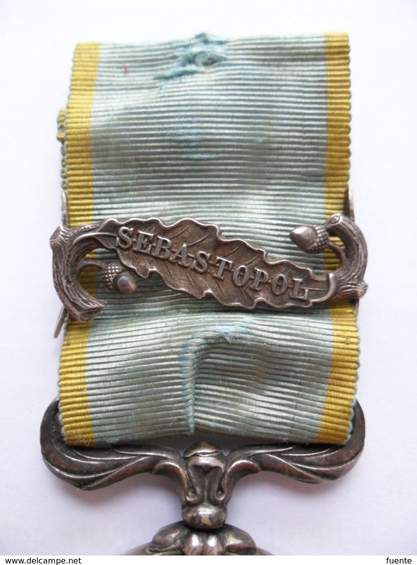 Médaille anglaise de Crimée. Barrette Sébastopol. Attribuée à un officier français