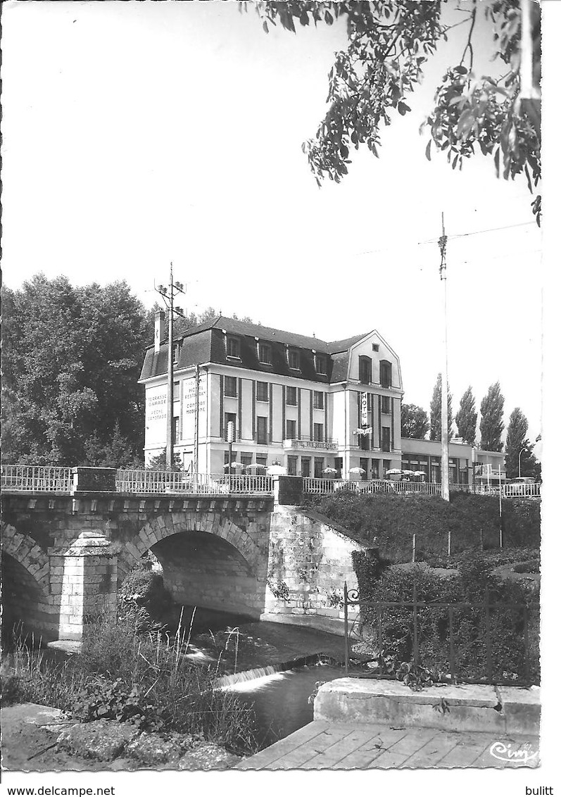 SAINT POURCAIN SUR SIOULE - Hôtel Des Deux Ponts - Autres & Non Classés