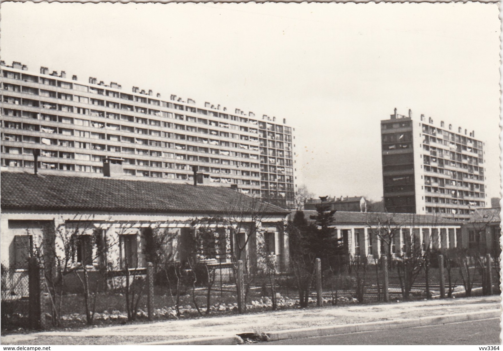 MARSEILLE SAINT-GABRIEL: Groupe D'habitation "La Marine" Et L'école Clair Soleil - Quartiers Nord, Le Merlan, Saint Antoine