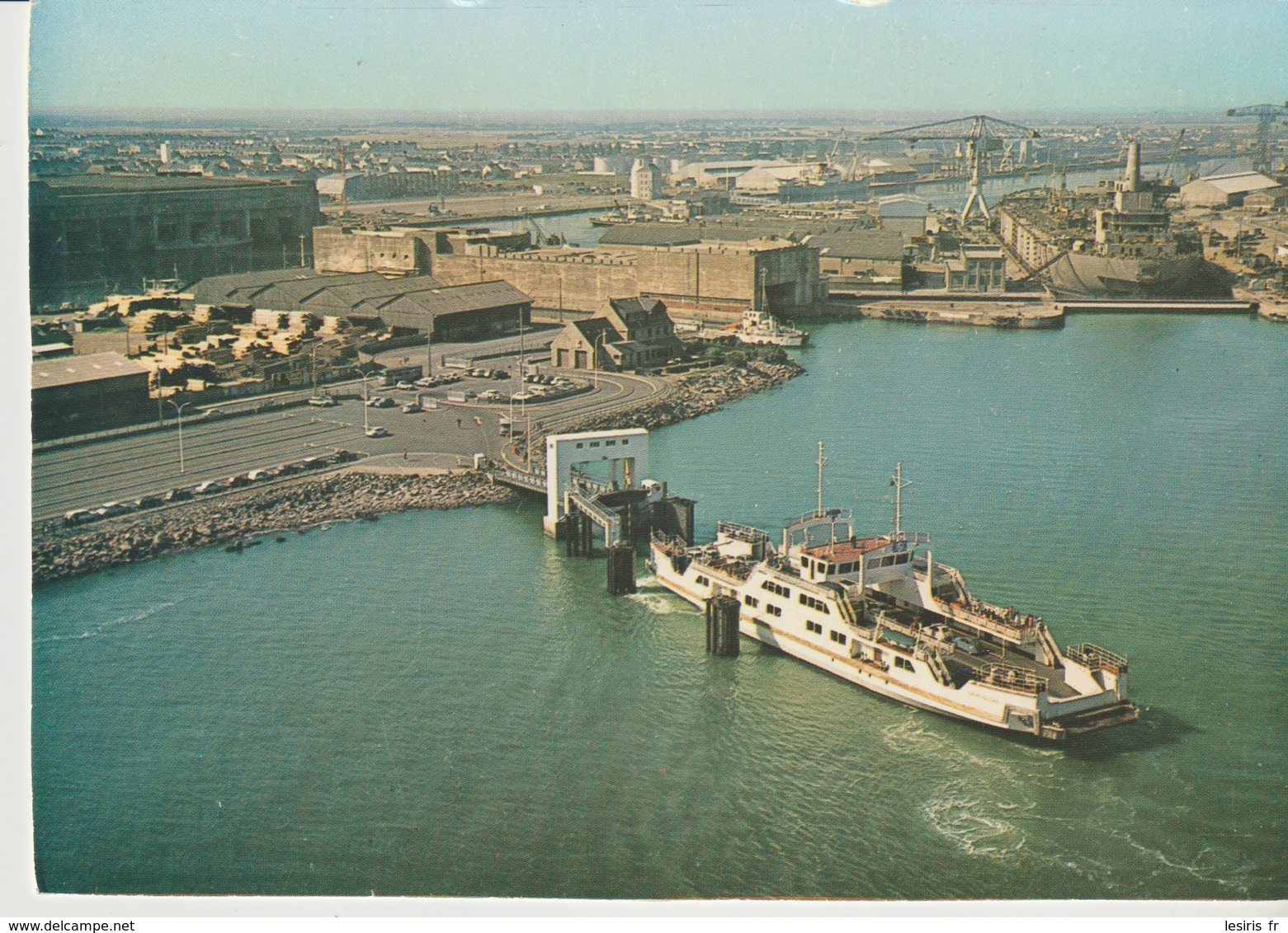 C. P. - PHOTO - SAINT NAZAIRE - LE BAC DE MINDIN ET LES CHANTIERS - 594-64 - JANSOL - Saint Nazaire