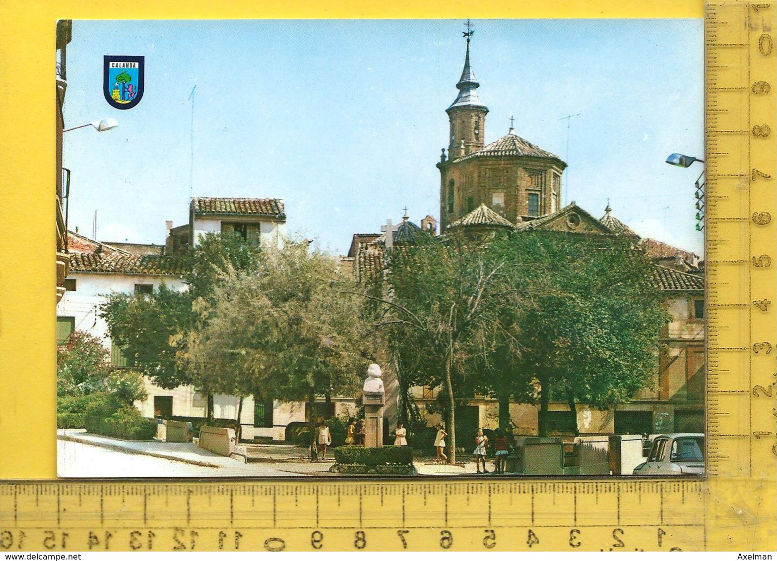 CPM  ESPAGNE, ARAGON, CALANDA: Plazade Los Martires - Teruel