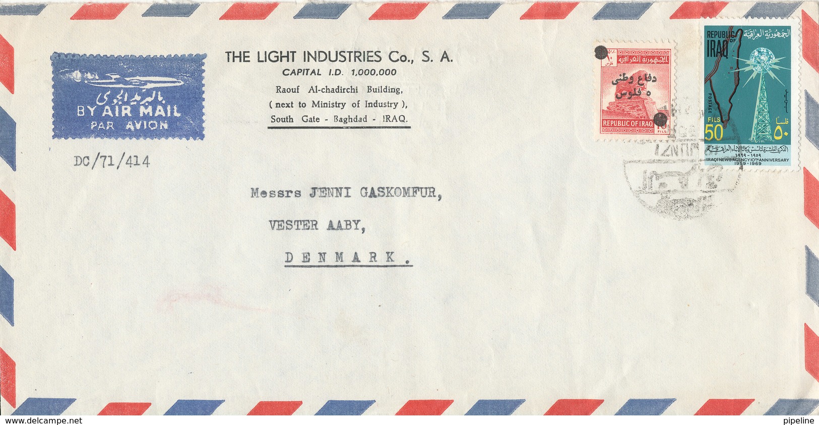 Iraq Air Mail Cover Sent To Denmark One Of The Stamps Is Overprinted - Iraq