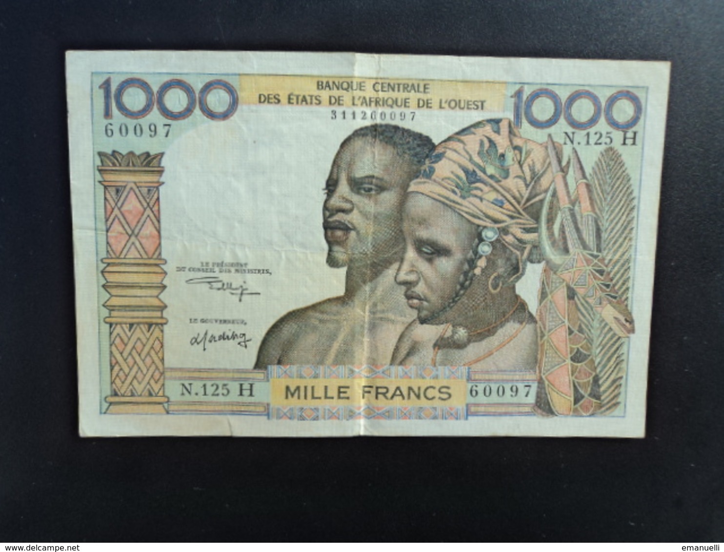 NIGER : 1000 FRANCS   ND  (signature 10)    P 603H L.     TTB * - Niger