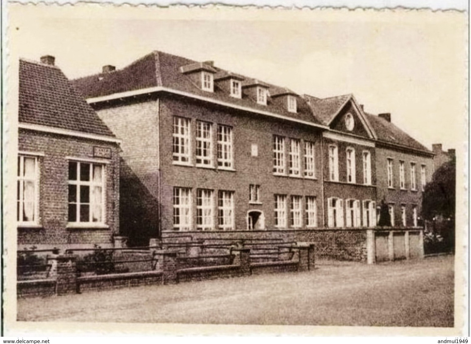 VORST (Kempen) - Klooster En School - Laakdal