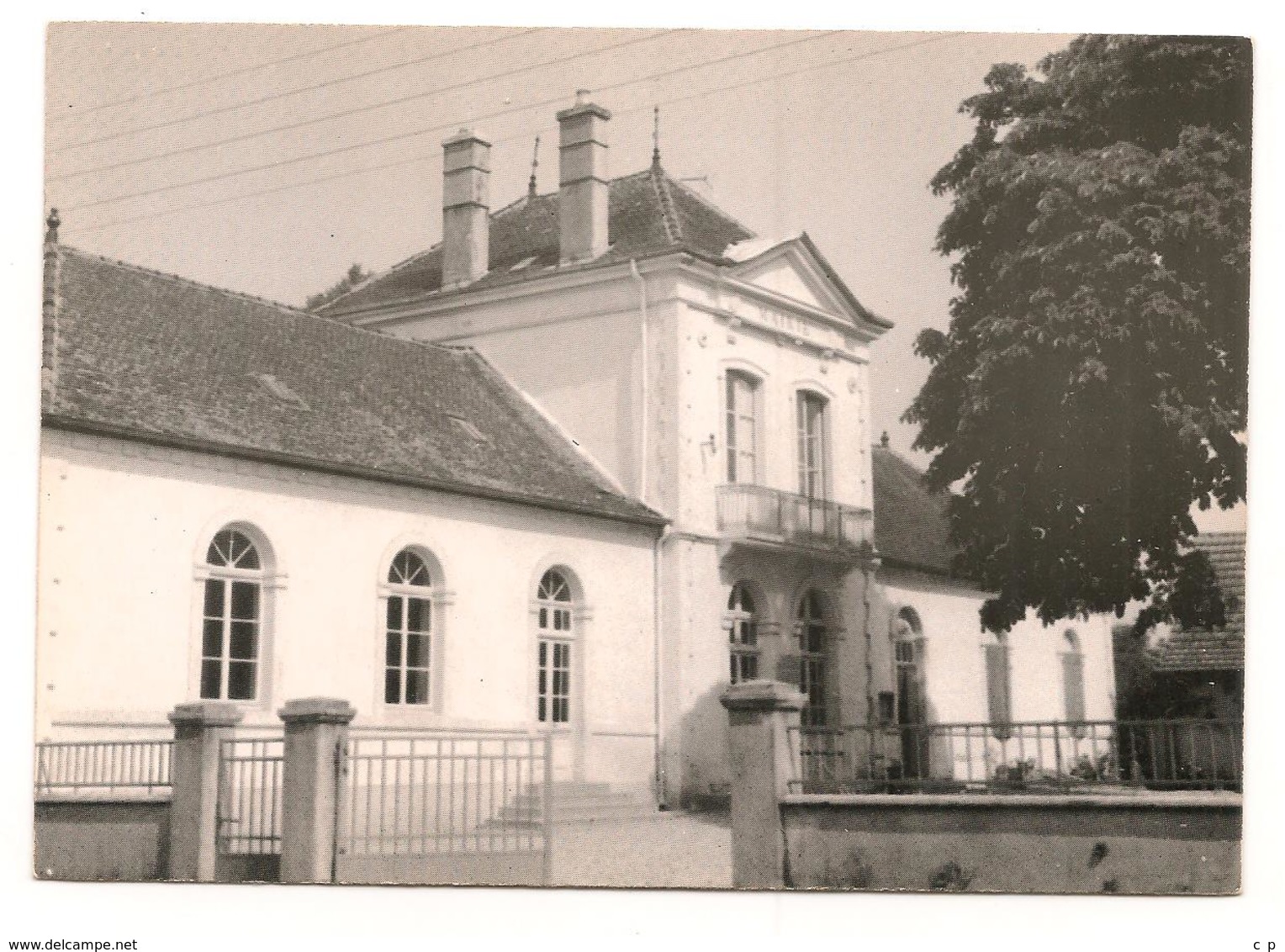 Saint Bonnet En Bresse - La  Mairie  - CPSM° - Autres & Non Classés