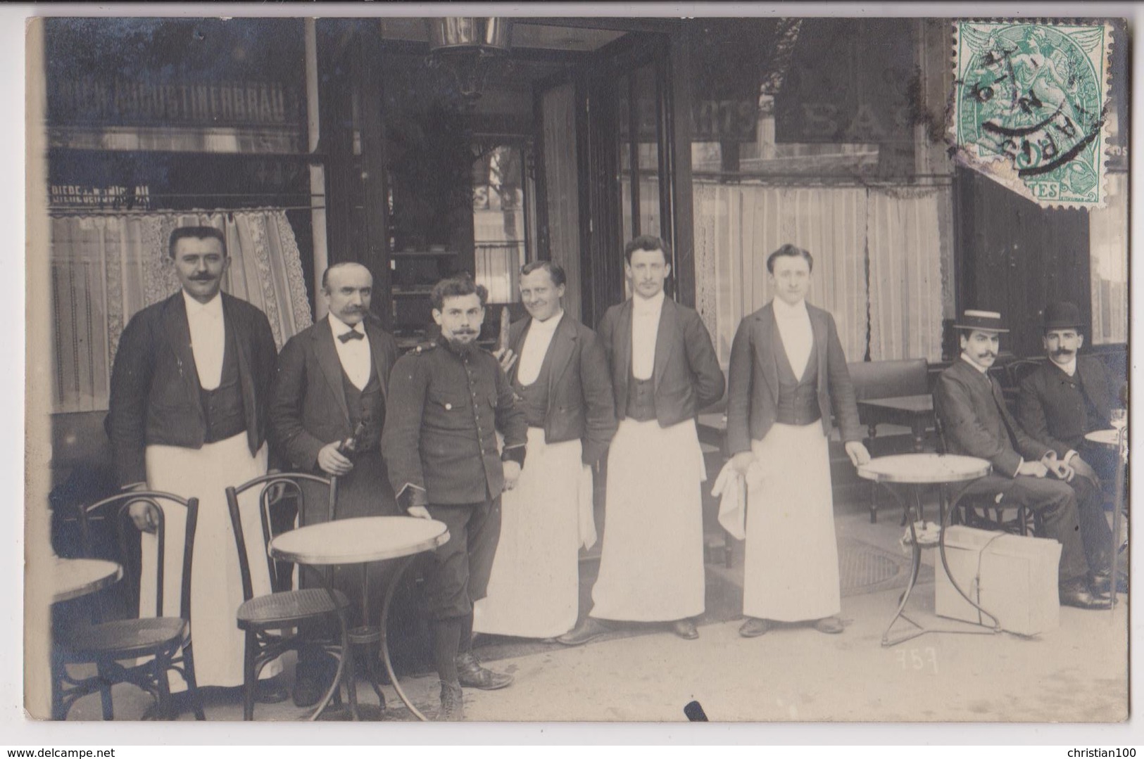 CARTE PHOTO : CAFE - BRASSERIE - MUNICH GUSTINERBRAU (VITRINE GAUCHE) - BIERE - SERVEURS - ECRITE PARIS 1906 -z R/V Z- - To Identify