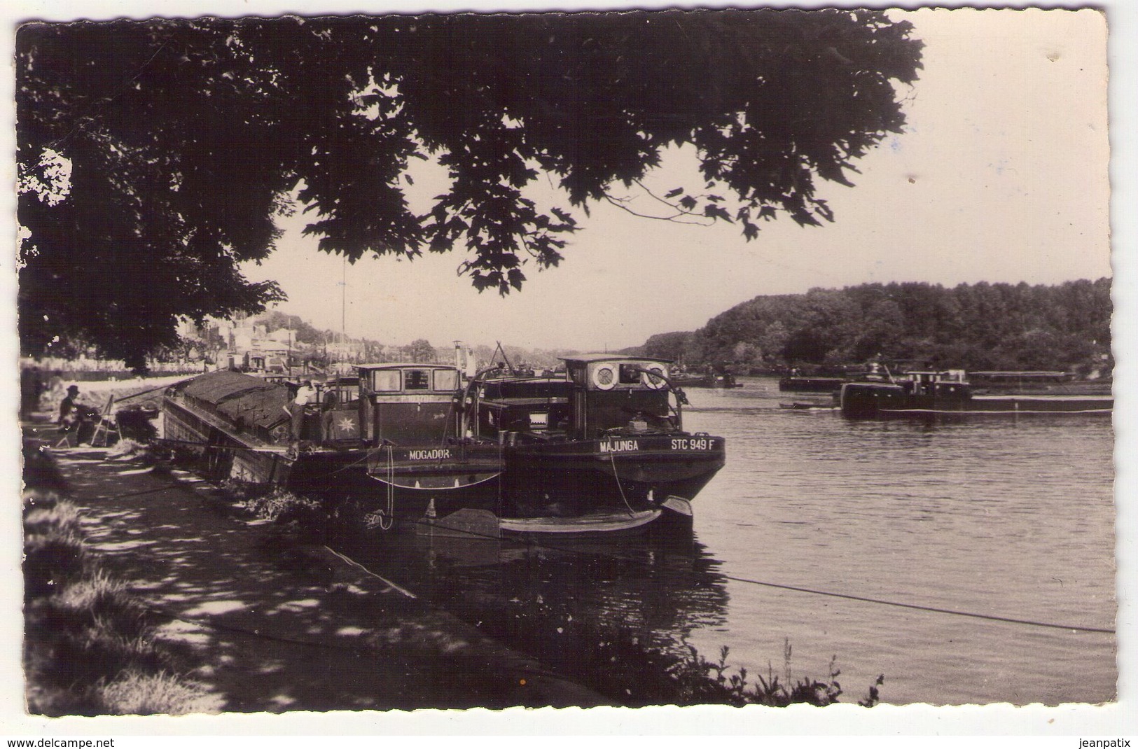 78 - CONFLANS Sainte HONORINE - Bords De Seine - PENICHE : " MAGADOR " Et "MAJUNGA" - Conflans Saint Honorine