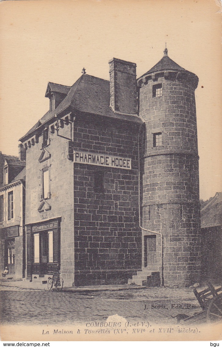 Combourg (35) - La Maison à Tourelles - Combourg