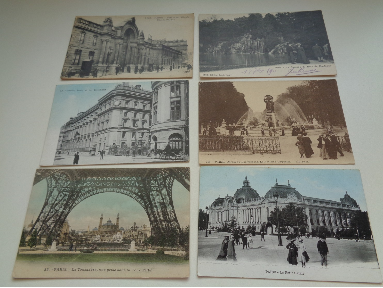 Lot de 60 cartes postales de France  Paris   Lot van 60 postkaarten van Frankrijk  Parijs  - 60 scans