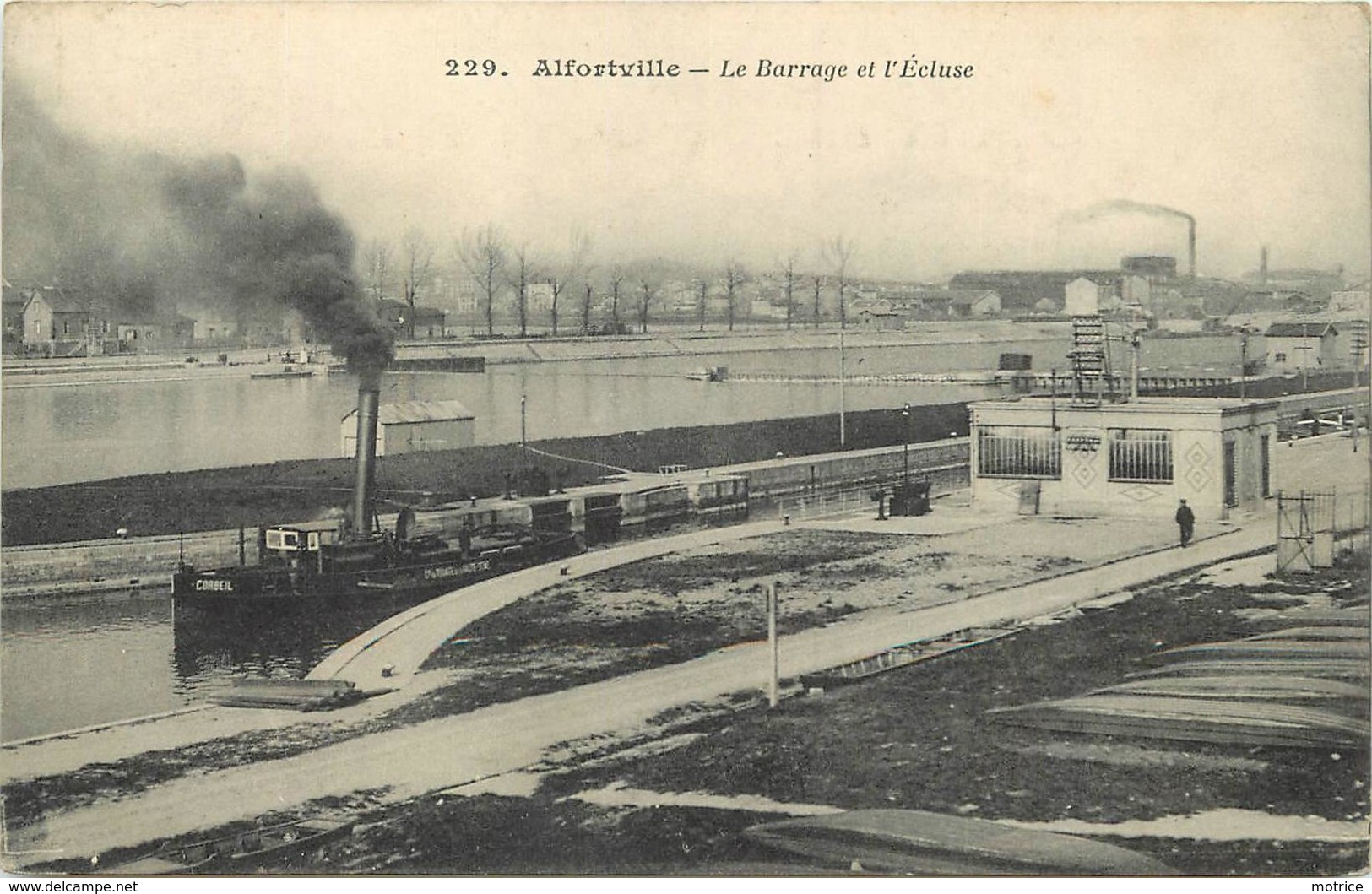 ALFORTVILLE - Le Barrage Et L'écluse, Un Remorqueur. - Sleepboten