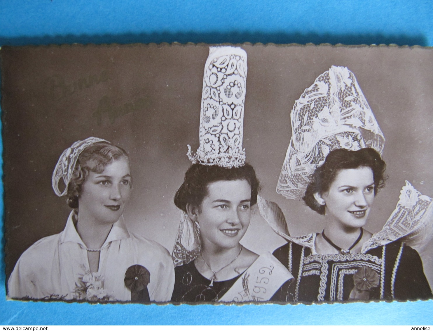 1950 Bonne Année Format "mignonnette" Carte-photo Reines Cornouaille Coiffes Costume Ed REMA Quimper - Nouvel An