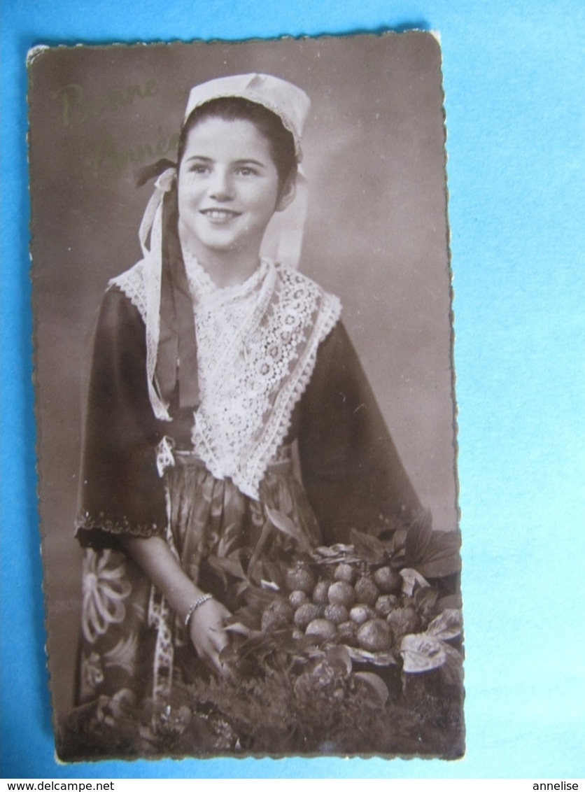 1950 Bonne Année Format "mignonnette" Carte-photo Fillette Coiffe Costume Ed REMA Quimper - Neujahr