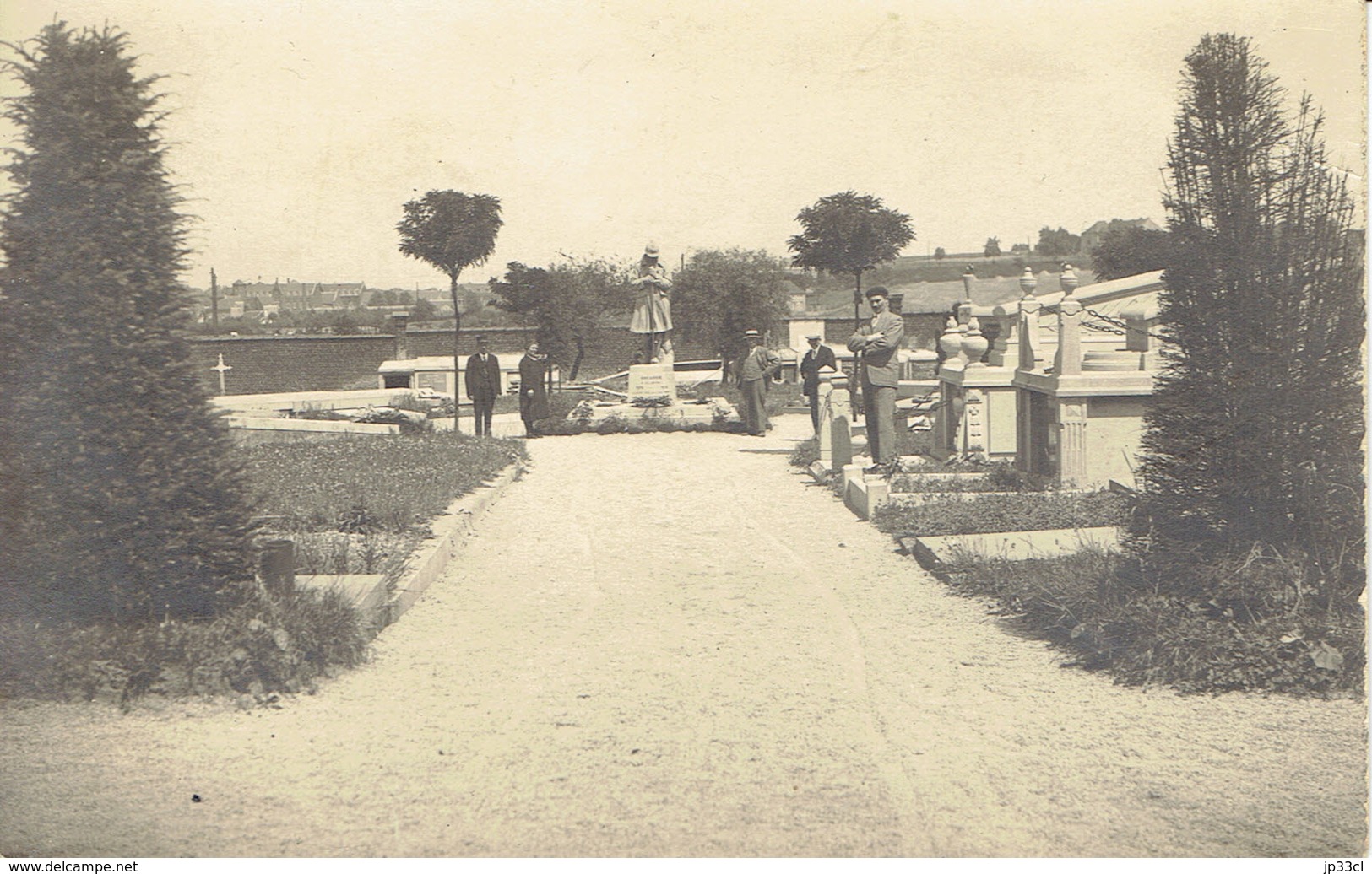 Très Ancienne Carte-photo Du Cimetière De Bois-d'Haine (avant La Guerre 40/45 ?) - Orte