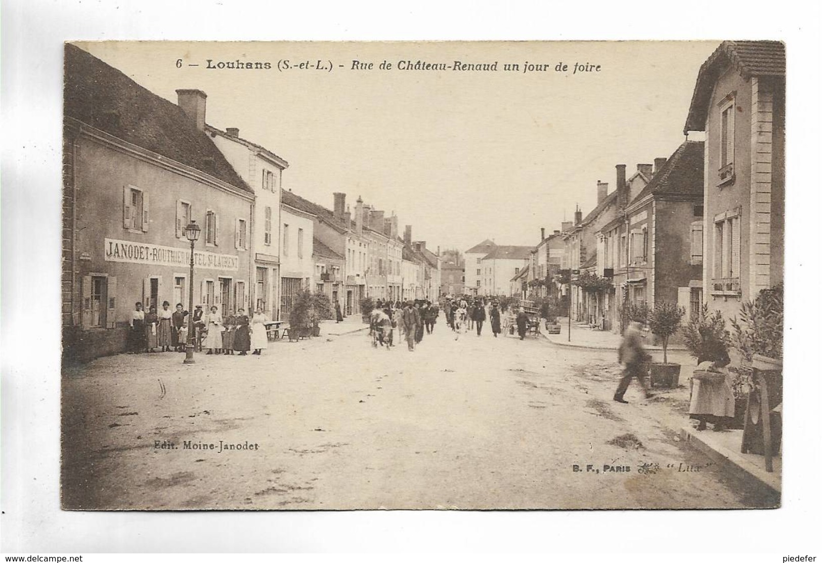 71 - LOUHANS ( S.-et-L. ) - Rue De Château-Renaud Un Jour De Foire. Carte Animée - Louhans