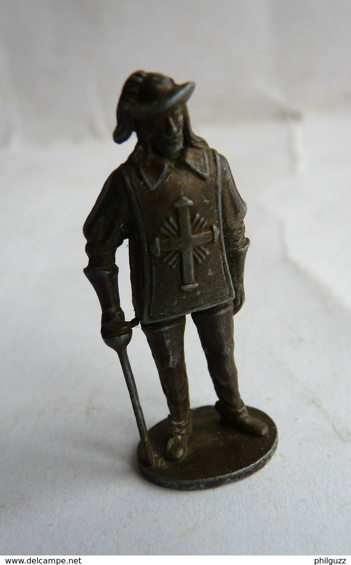 FIGURINE KINDER  METAL SOLDATS EUROPEENS 4a 70's - MOUSQUETAIRE   KRIEGER MUSKETIER (3) - Figurines En Métal