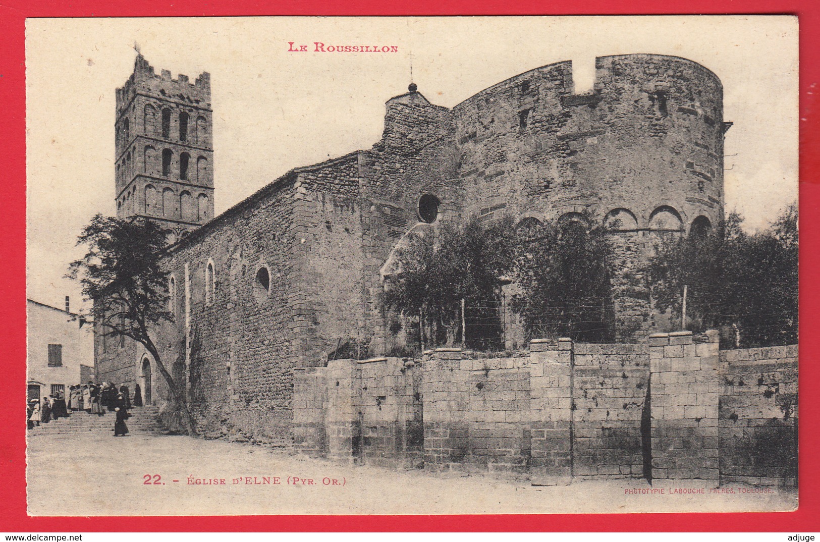 CPA-66- Eglise D'ELNE - Animation *SUP *2 SCANS - Elne