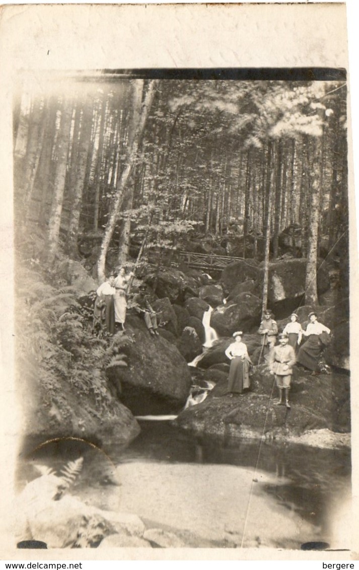 Allemagne. CPA Photo. BUEHL. BUHL. Baden, Soldats Et Femmes Dans Un Bois. 1916. Scan Du Verso. - Buehl