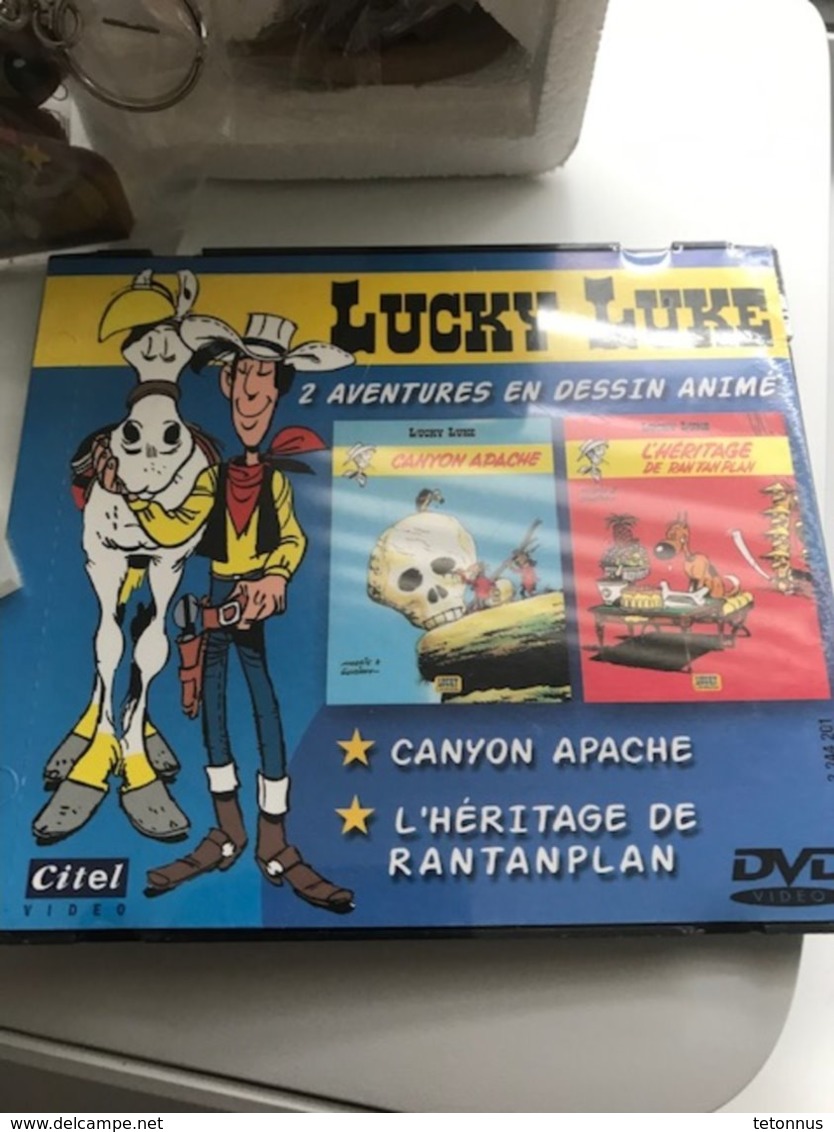 FIGURINE EN RESINE DE LUCKY LUKE - Statuettes En Résine