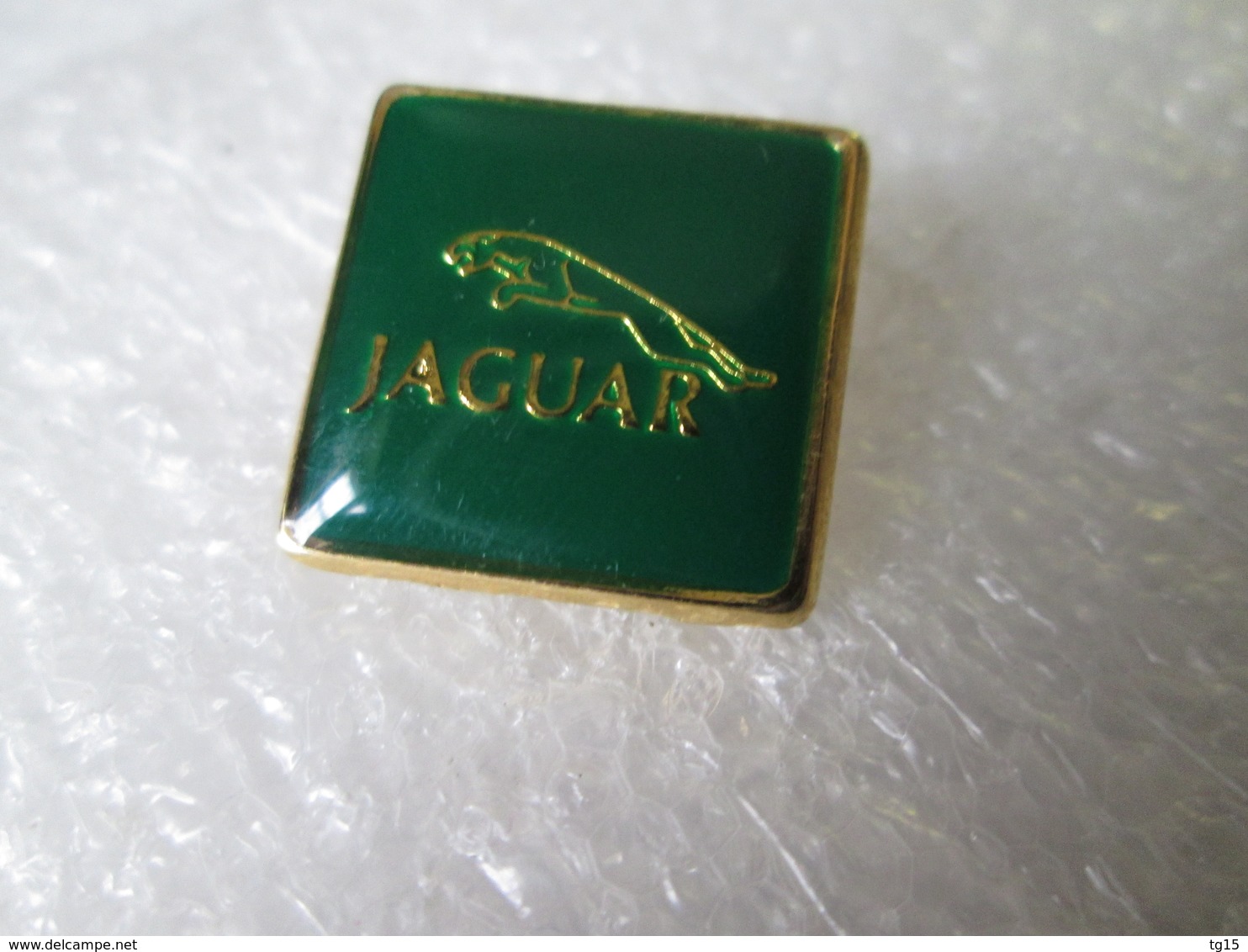 PIN'S   LOGO  JAGUAR - Jaguar