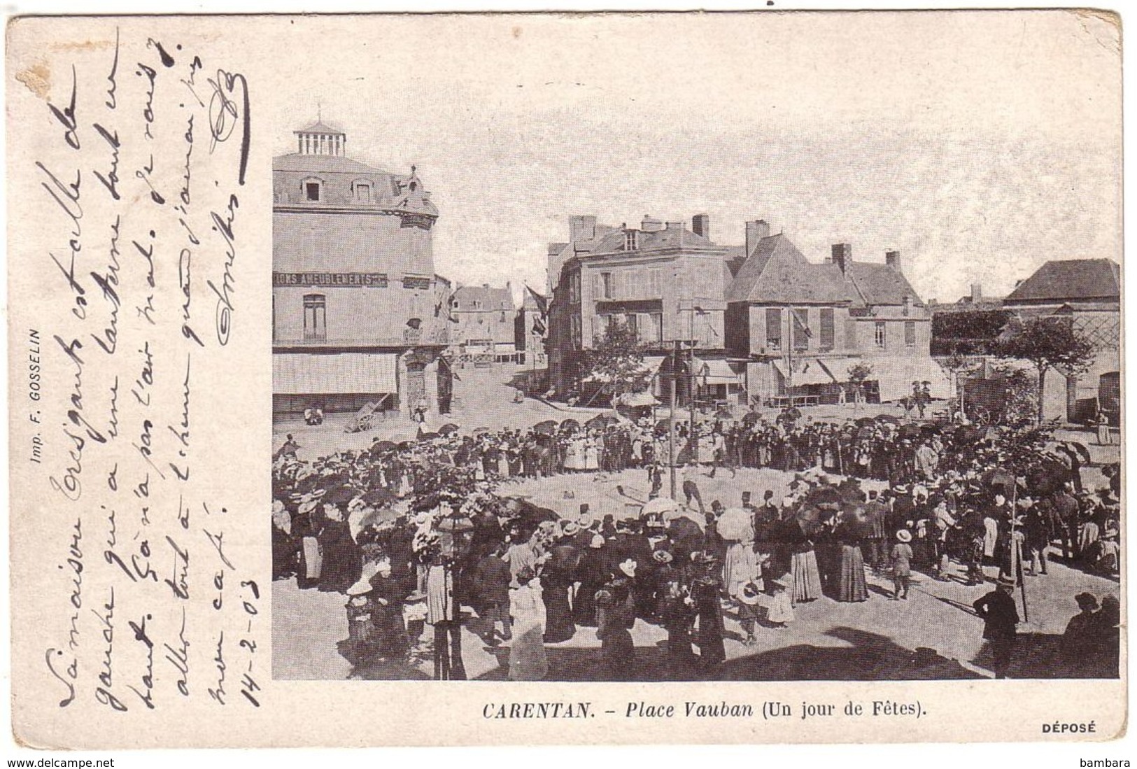 CARENTAN - Place Vauban Un Jour De Fête - Carentan