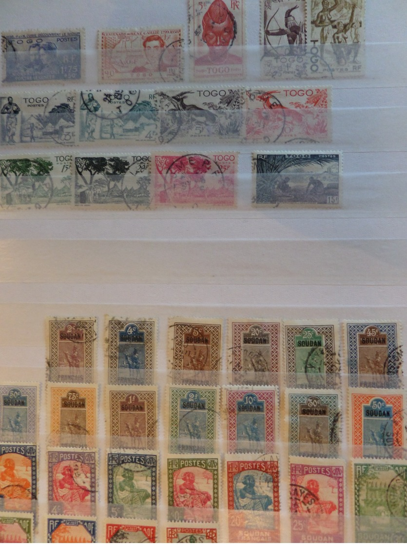 Superbe vrac de milliers de timbres tous pays. Anciens, nombreux pays + bonnes valeurs ! . Cote énorme!!! A saisir!