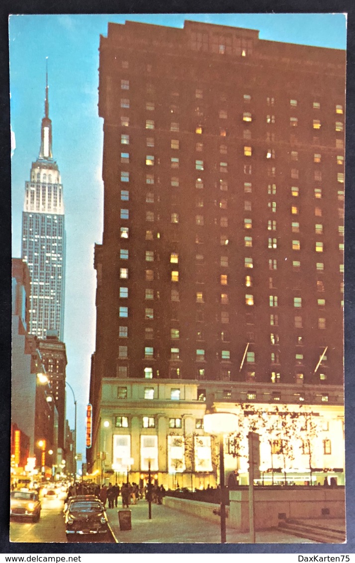 New York The Statler Hilton - Places & Squares