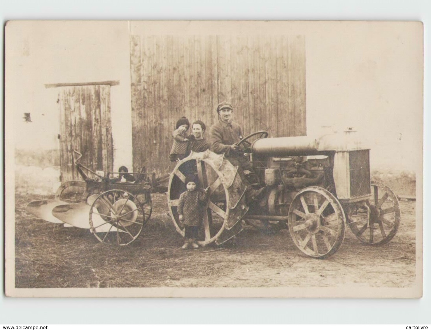 AGRICULTURE ... Carte-photo Gros Plan D'un Tracteur - Tractors