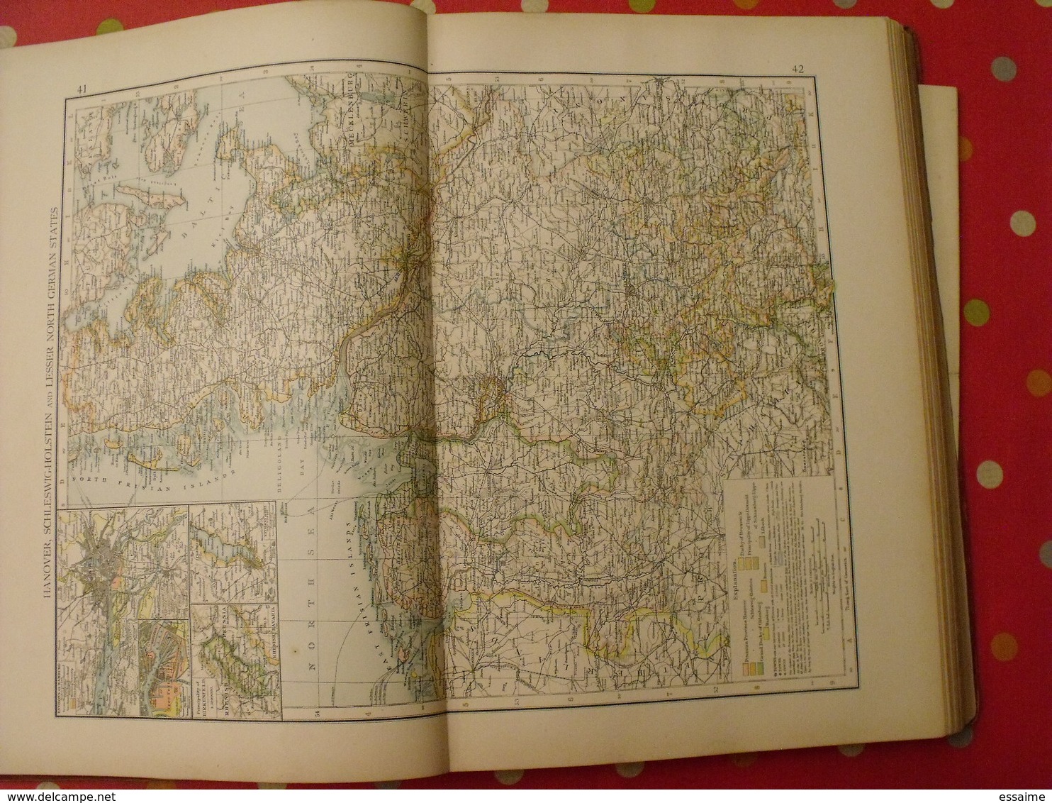 "the Times" Atlas published at the office of "the Times" 1900. 132 pages of Maps (196 Maps) + alphabetical index